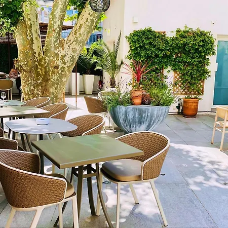 Cezanne Boutique-hotel 4*
